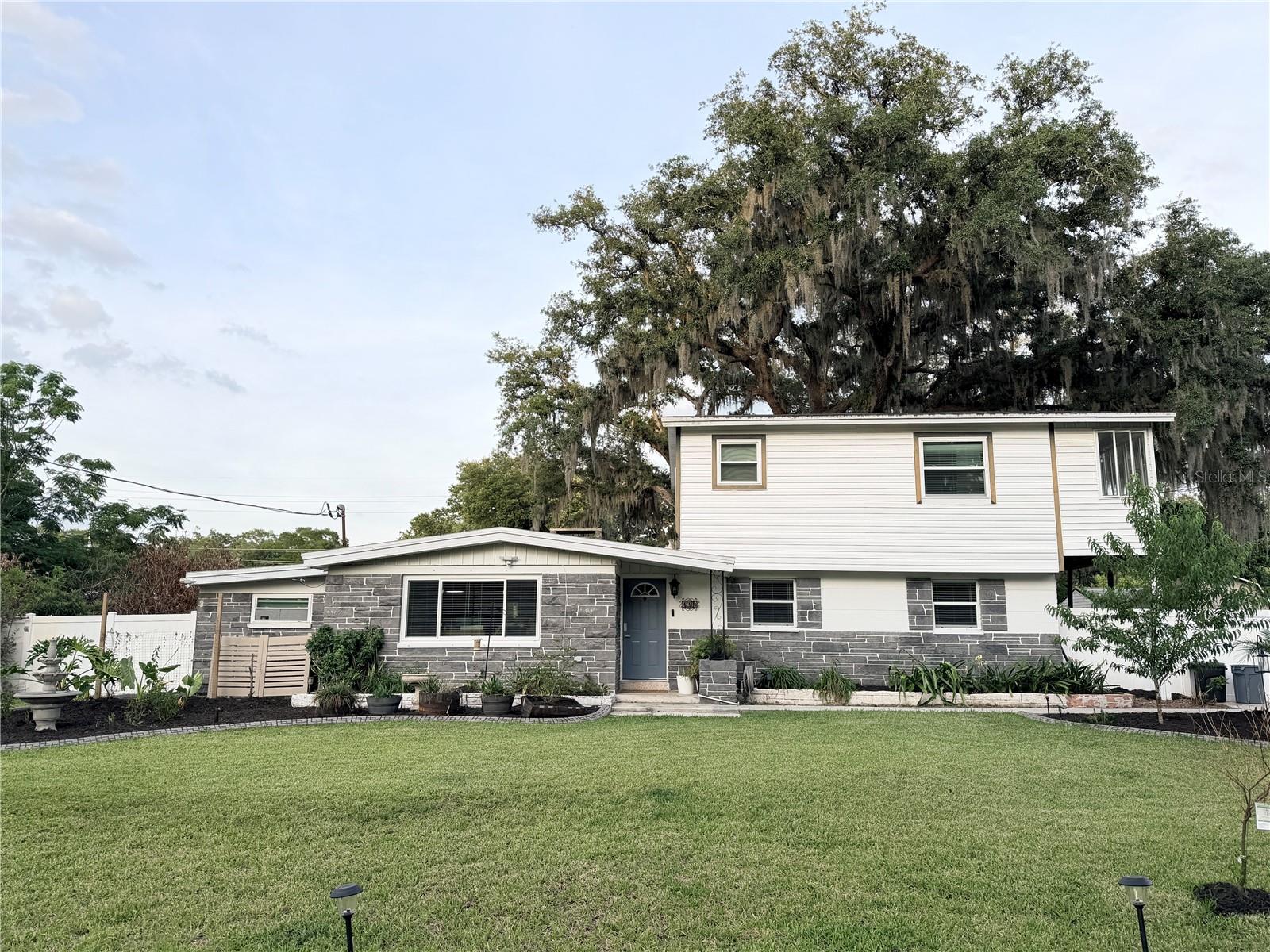 Details for 115 Ten Oak Place, VALRICO, FL 33594