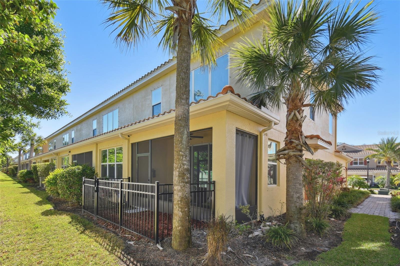 Image 41 of 46 For 8747 Terracina Lake Drive
