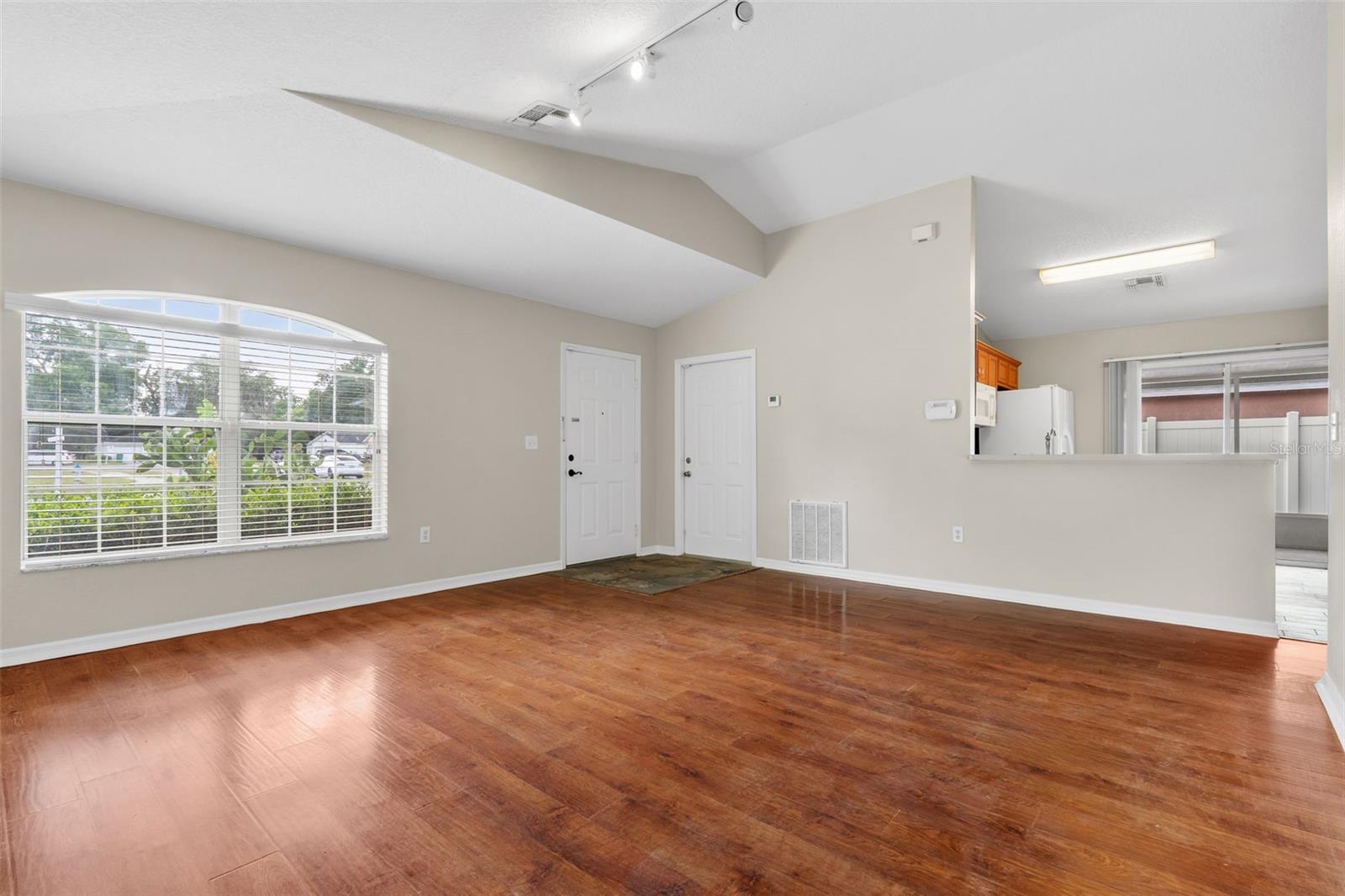 Image 9 of 45 For 4631 Eagle Ranch Drive
