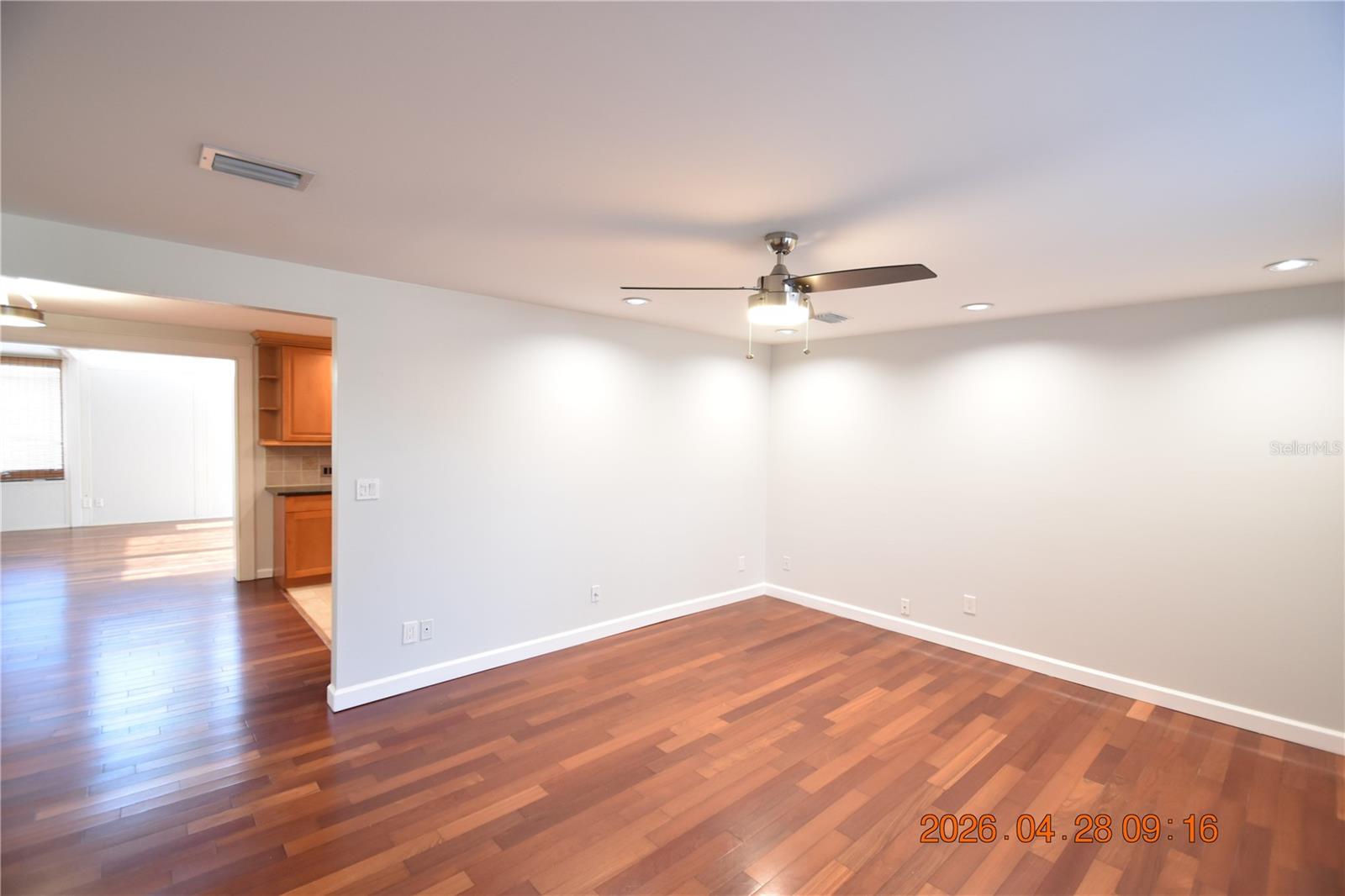 Image 6 of 46 For 3223 Wyoming Avenue