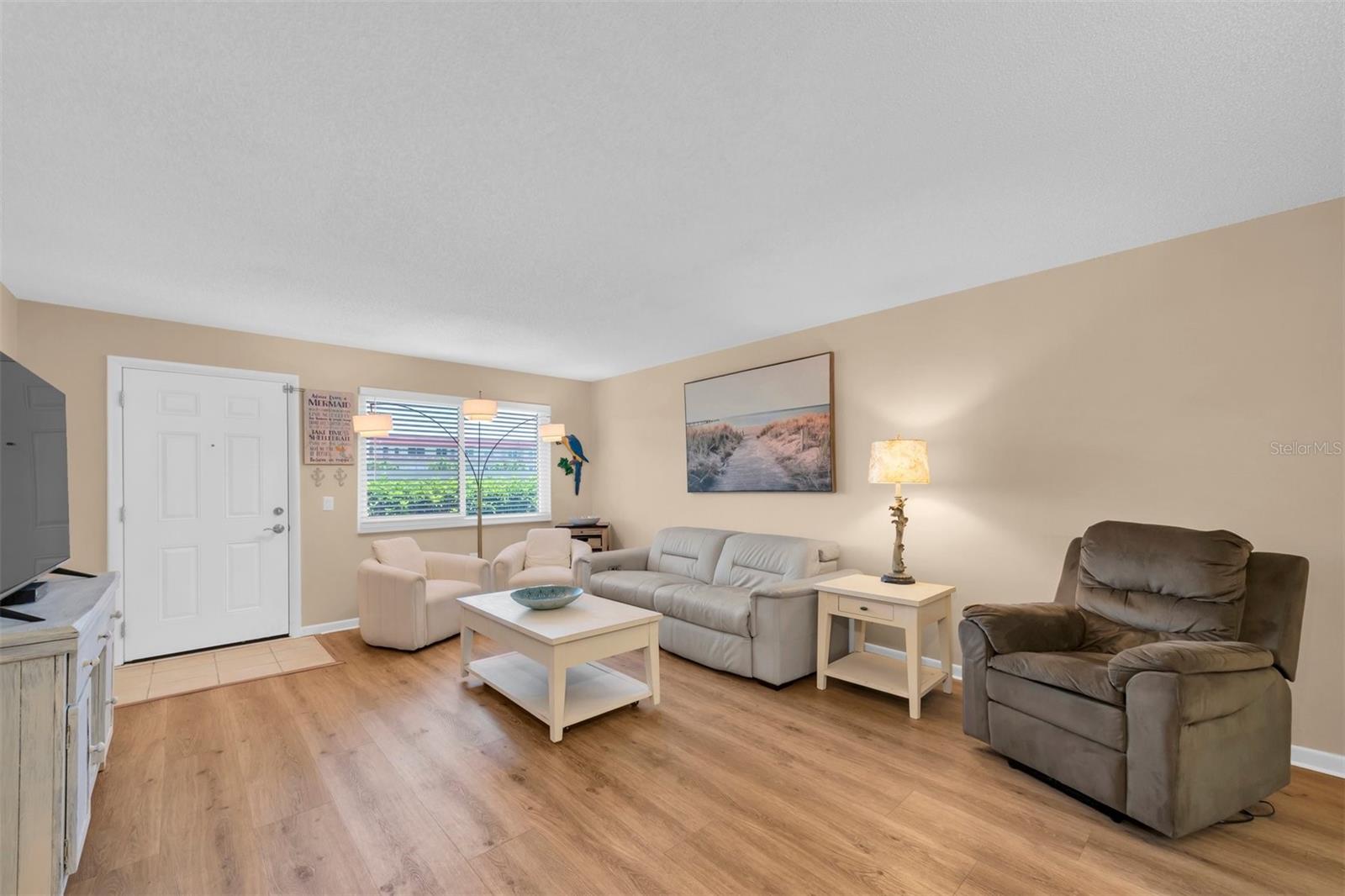 Image 3 of 37 For 2960 59th Street S 105