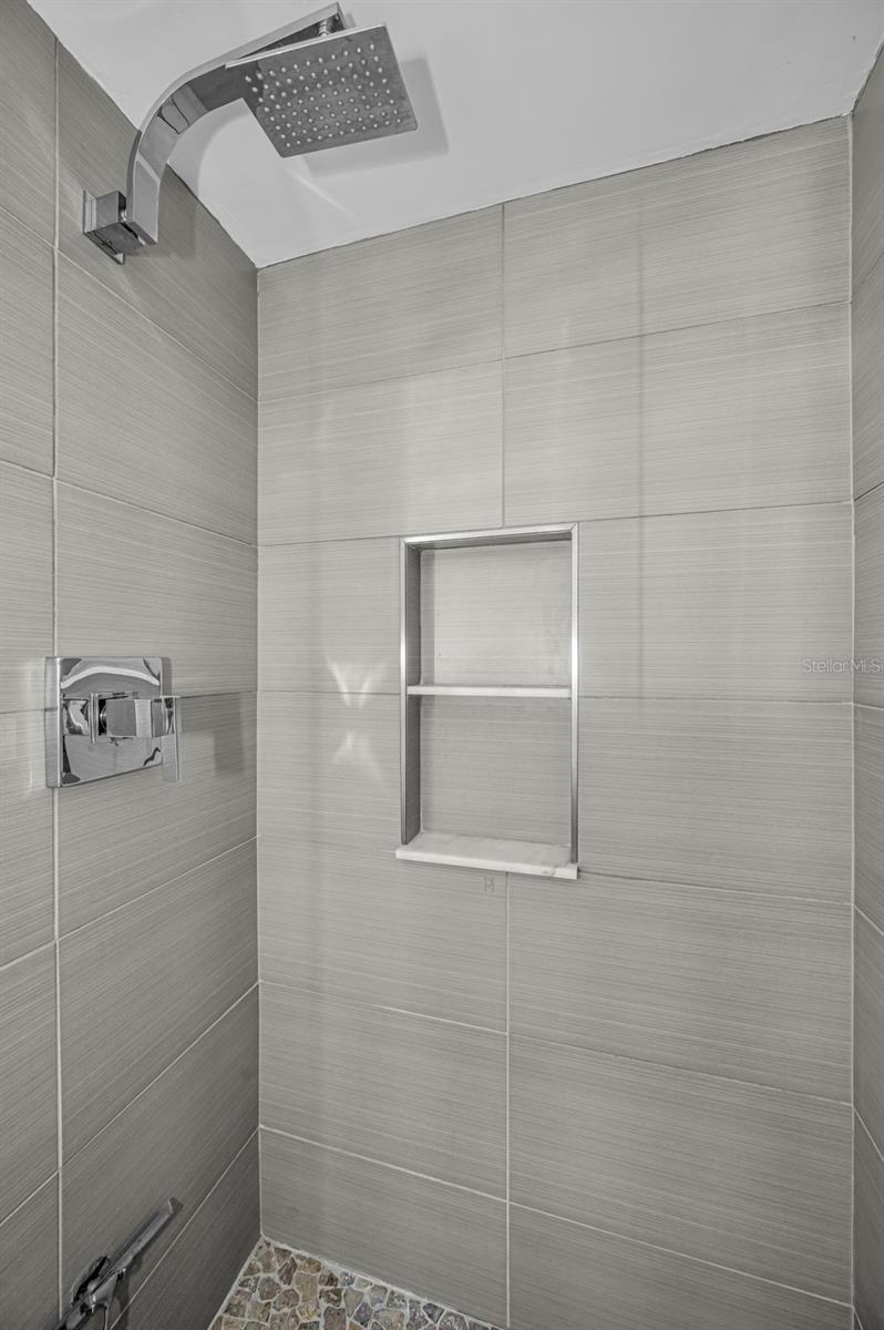 Image 18 of 32 For 1387 Hill Drive