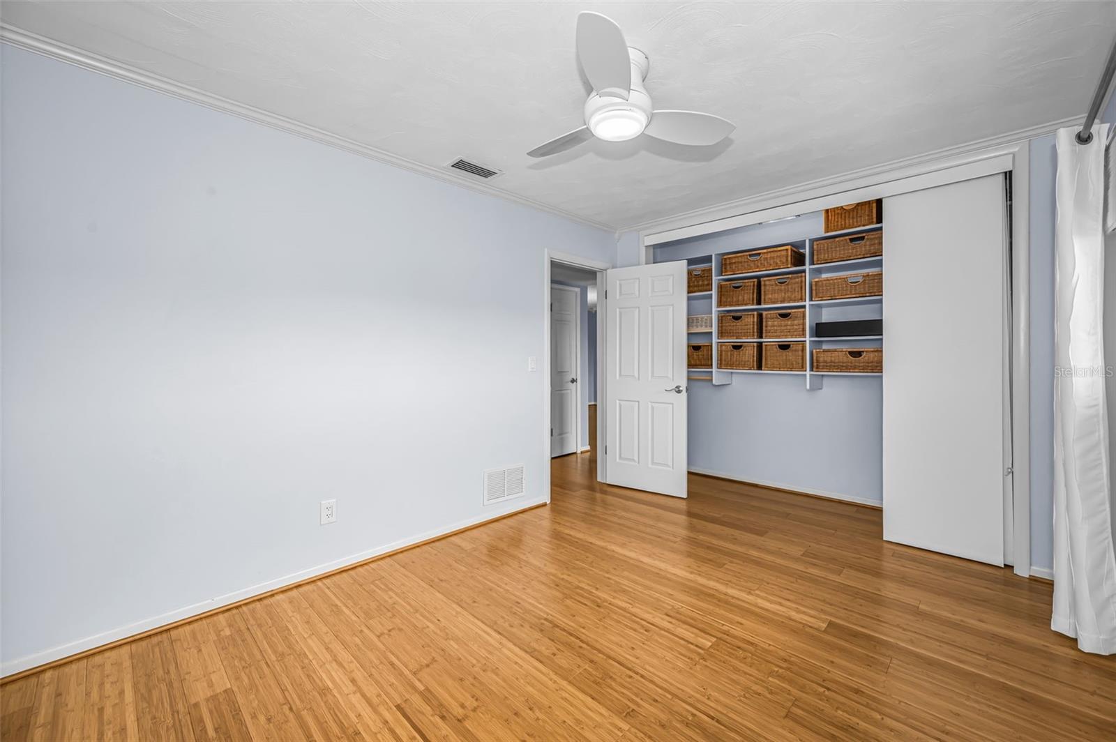 Image 21 of 32 For 1387 Hill Drive