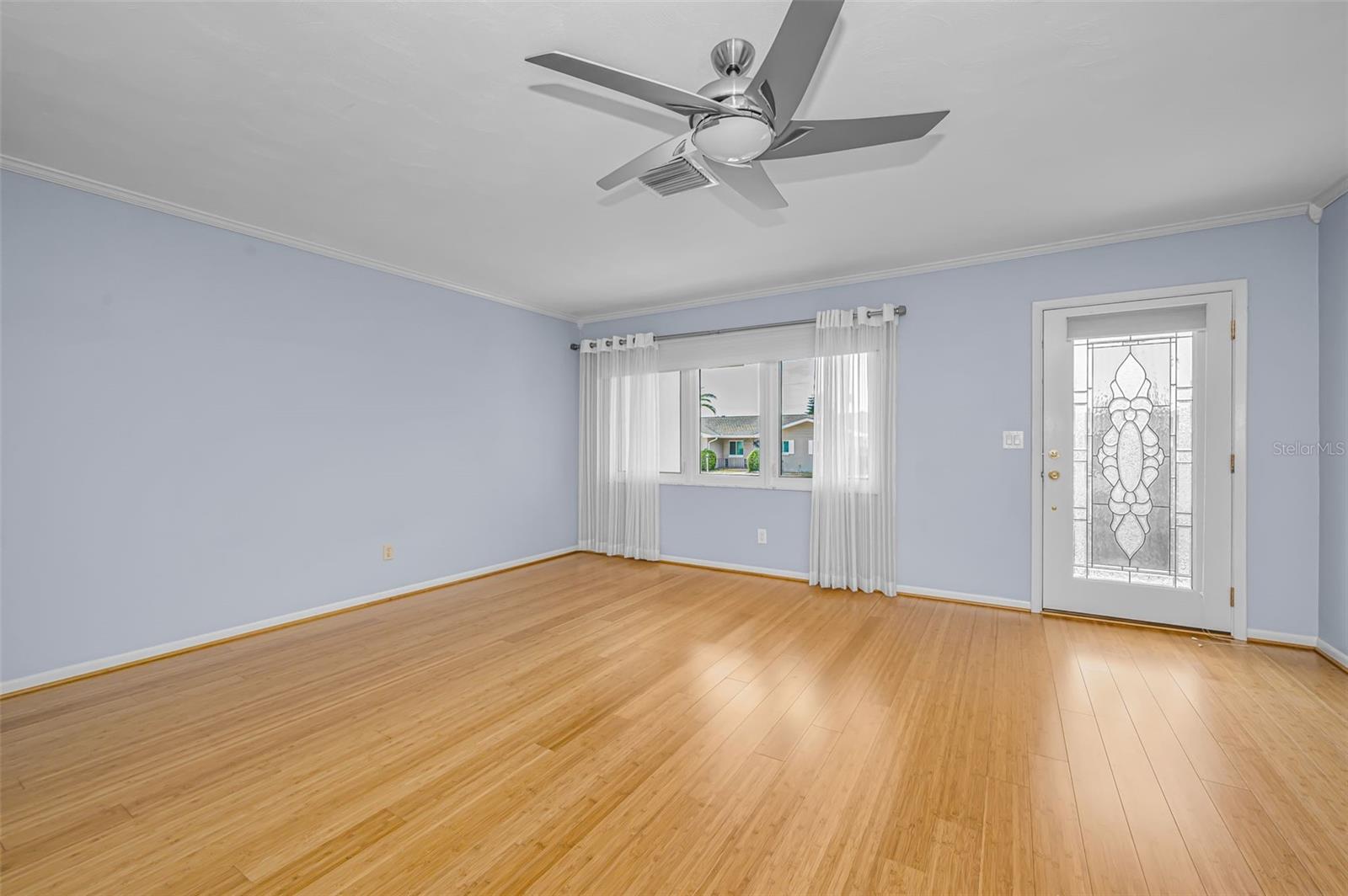 Image 6 of 32 For 1387 Hill Drive