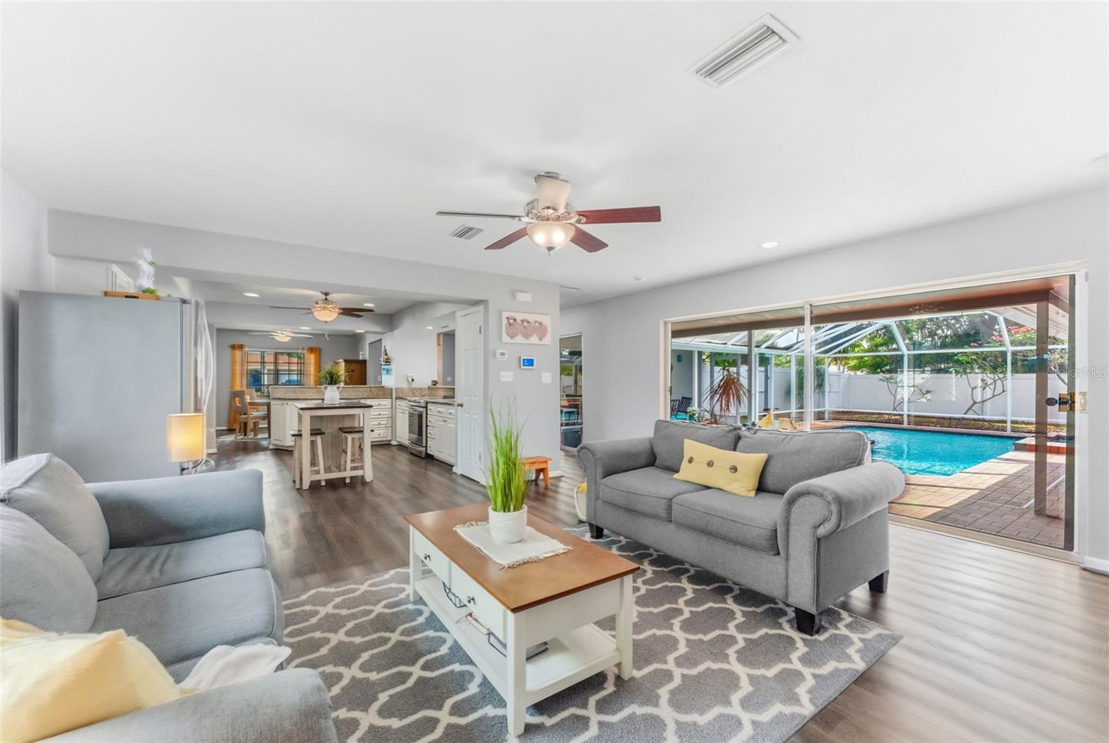 Image 11 of 58 For 5105 7th Avenue Drive W