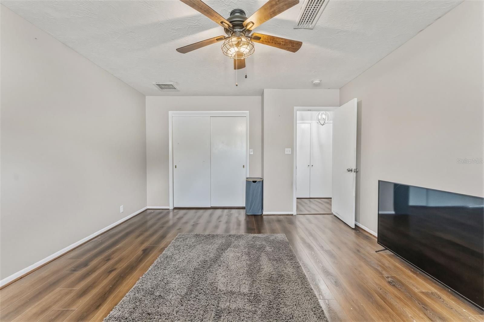 Image 24 of 58 For 5105 7th Avenue Drive W