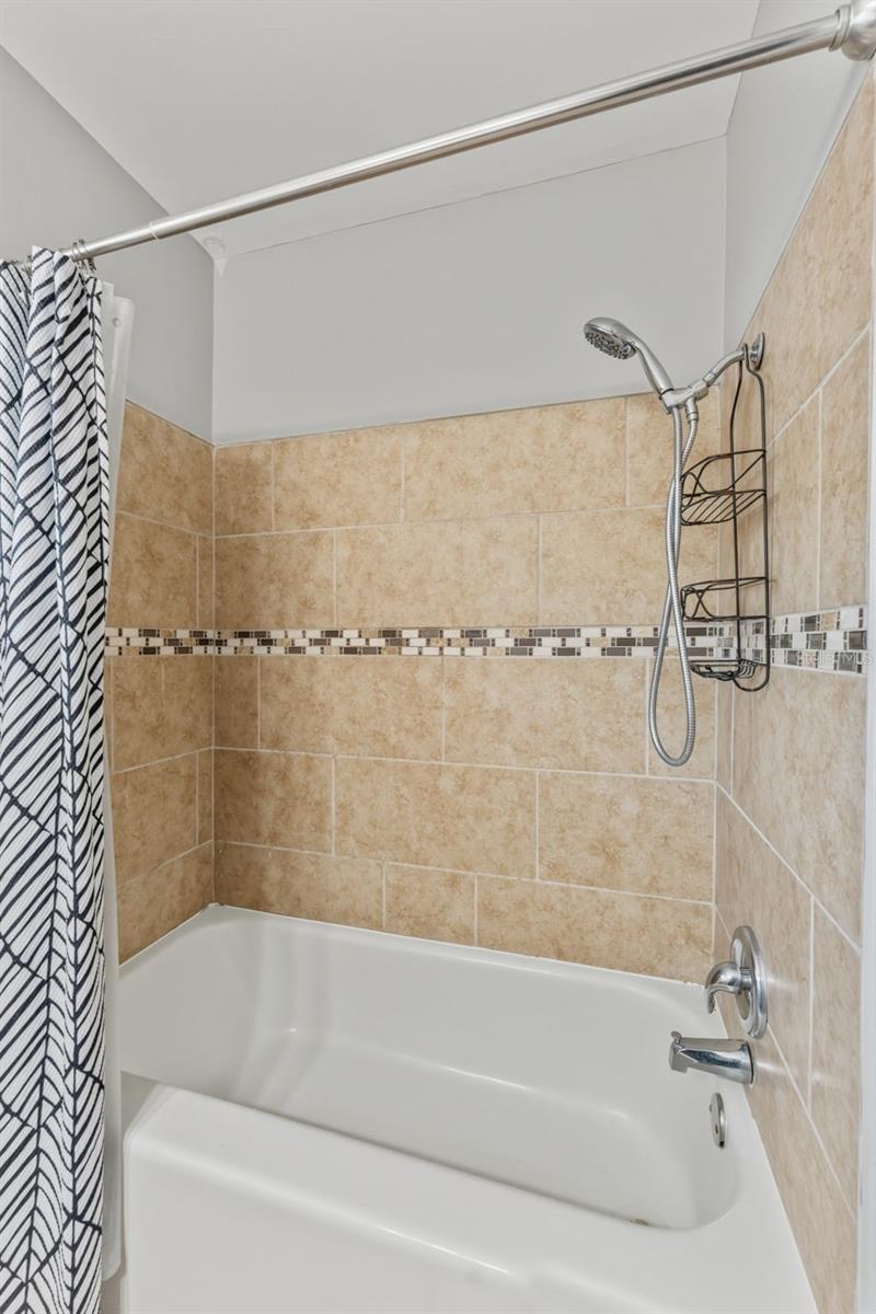 Image 26 of 58 For 5105 7th Avenue Drive W