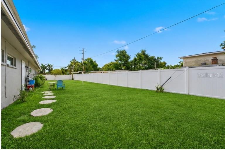 Image 36 of 58 For 5105 7th Avenue Drive W