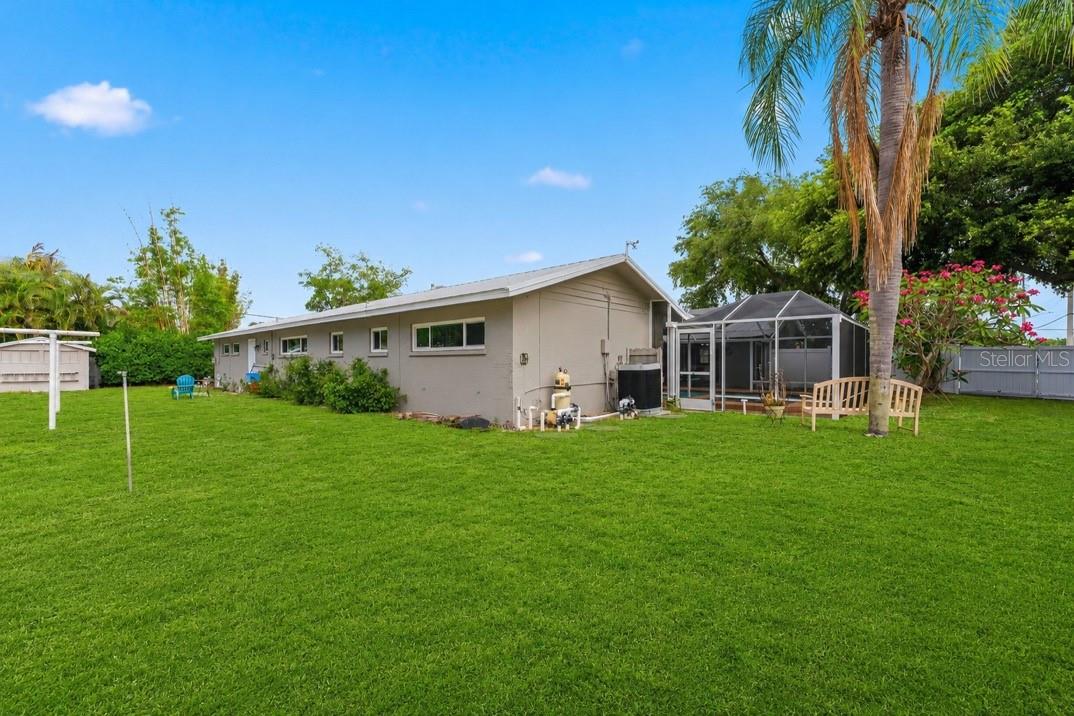 Image 37 of 58 For 5105 7th Avenue Drive W