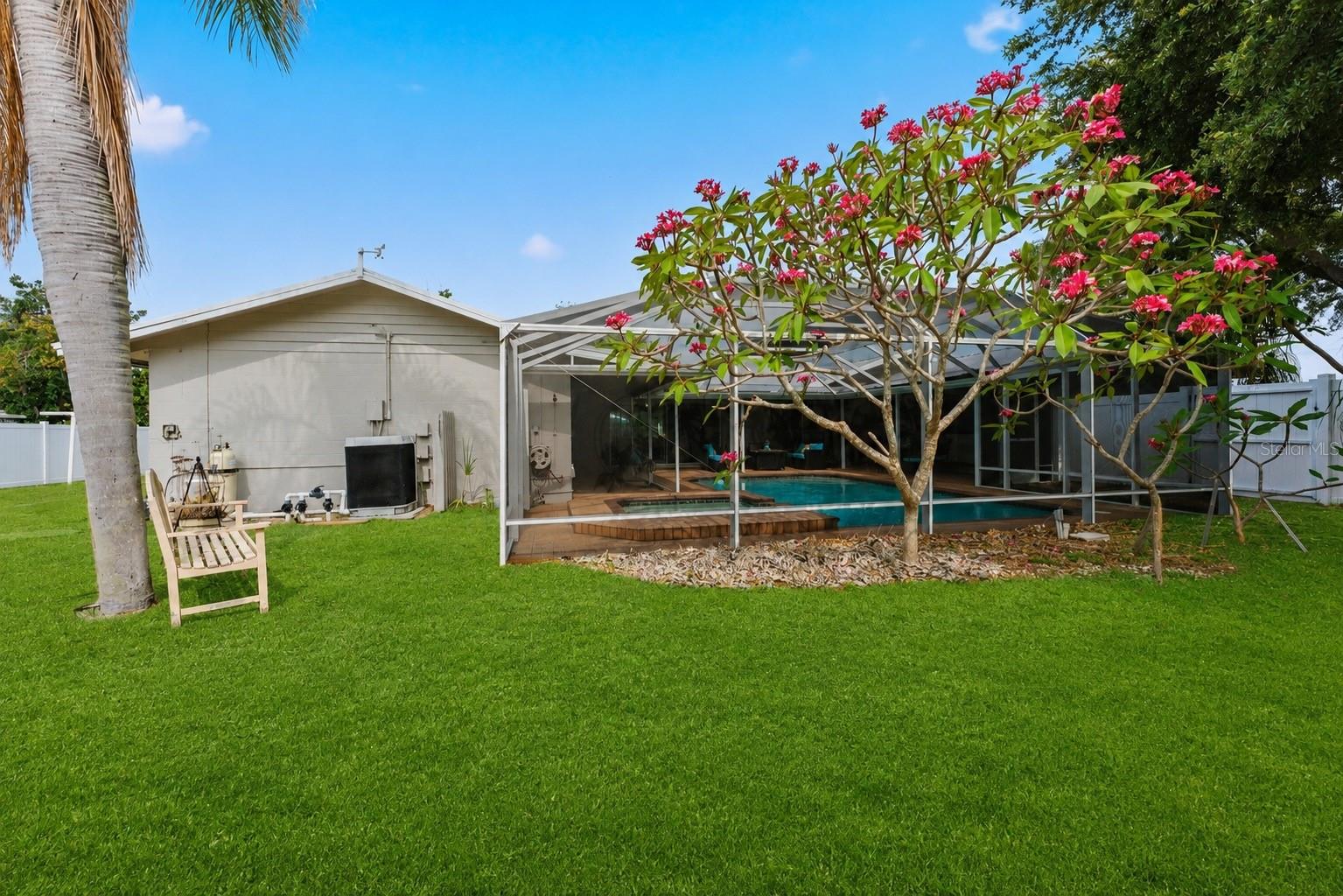 Image 38 of 58 For 5105 7th Avenue Drive W