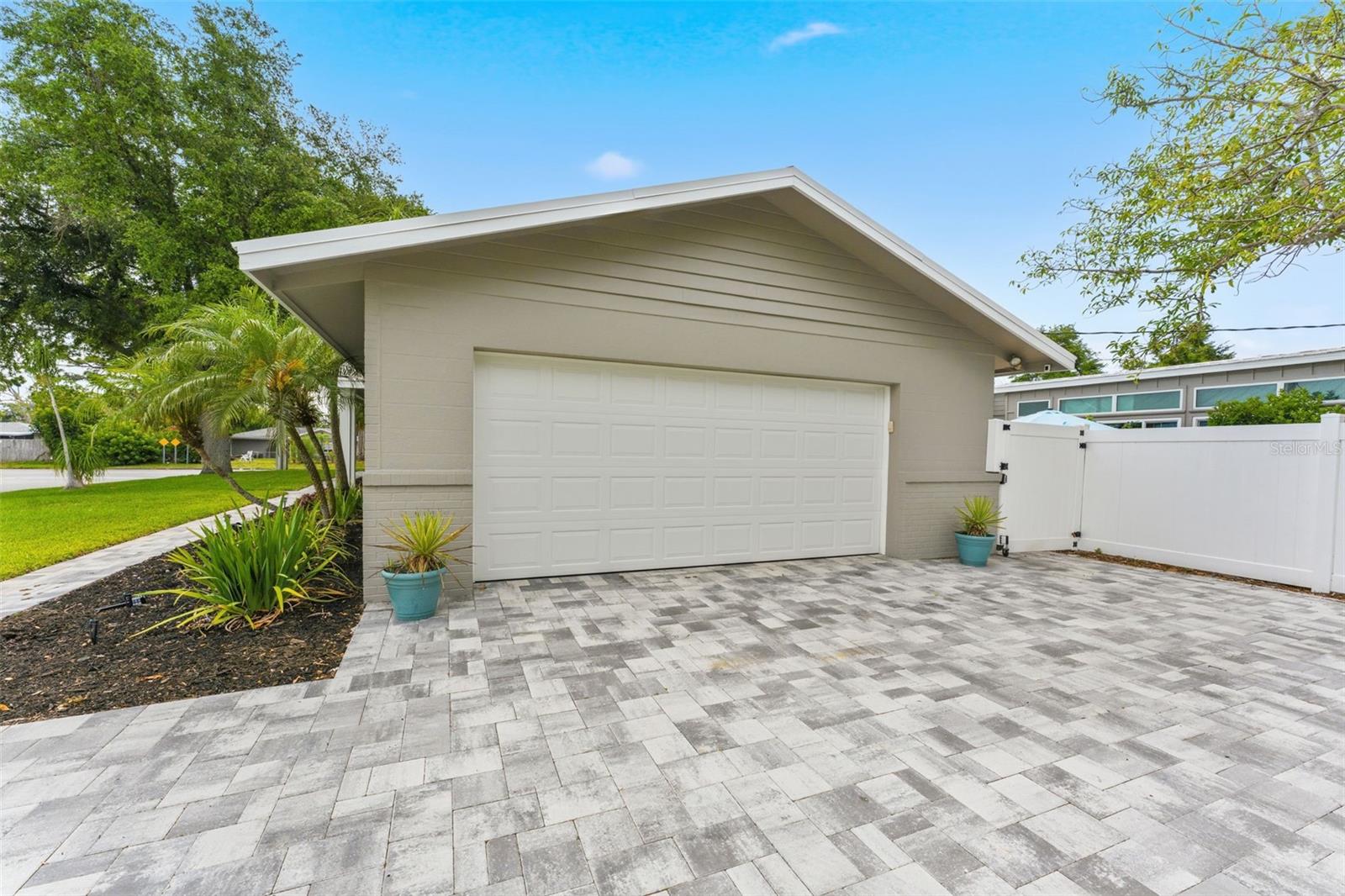 Image 4 of 58 For 5105 7th Avenue Drive W