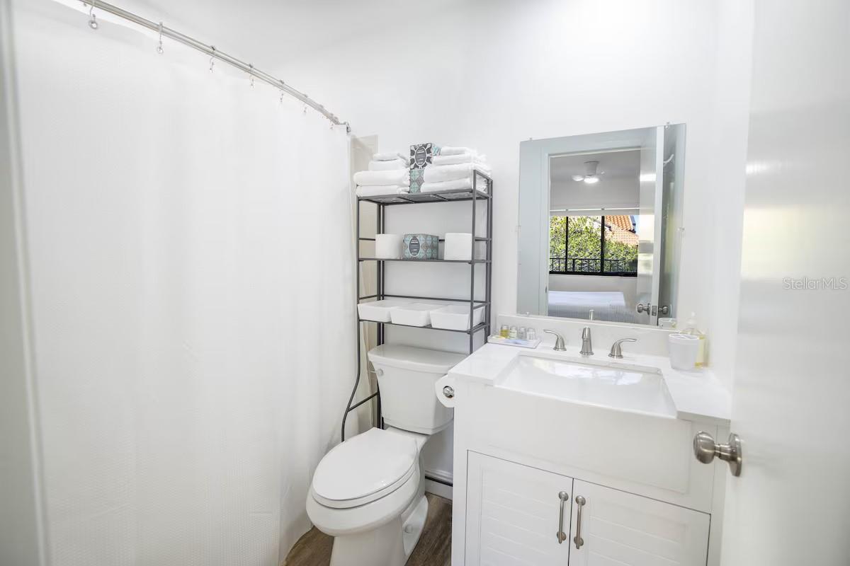 Image 18 of 22 For 1515 Pinellas Bayway S 23b