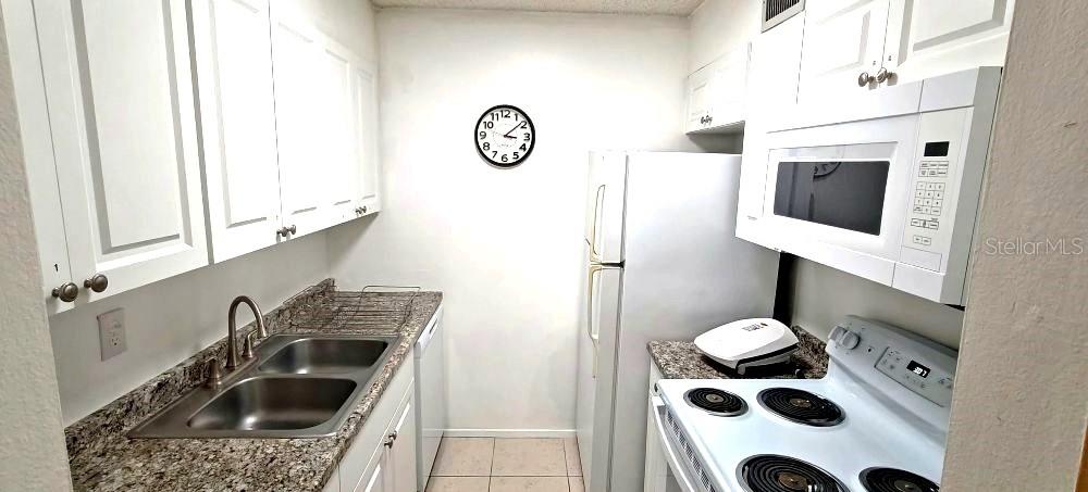 Image 5 of 26 For 6519 Newberry Road 805