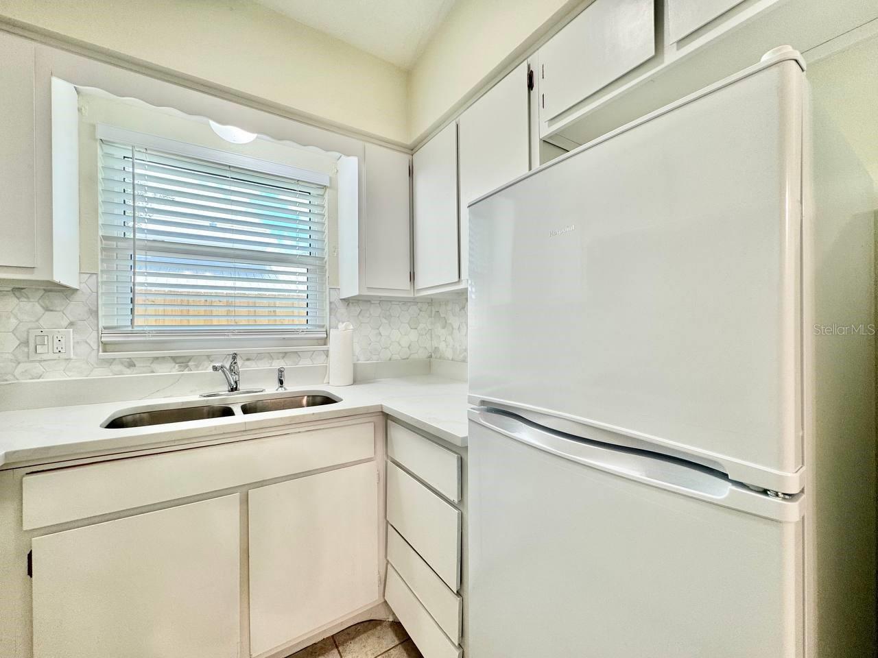 Image 13 of 25 For 533 Yelvington Avenue