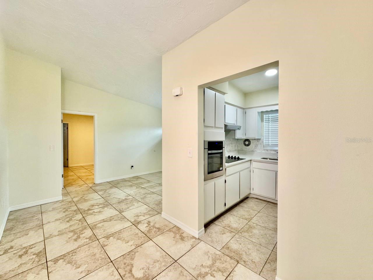 Image 6 of 25 For 533 Yelvington Avenue