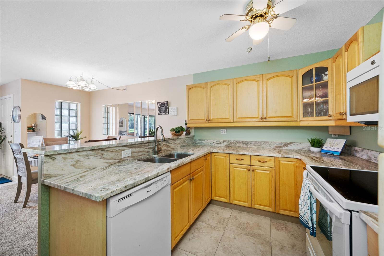 Image 11 of 39 For 3301 Crystal Court E D