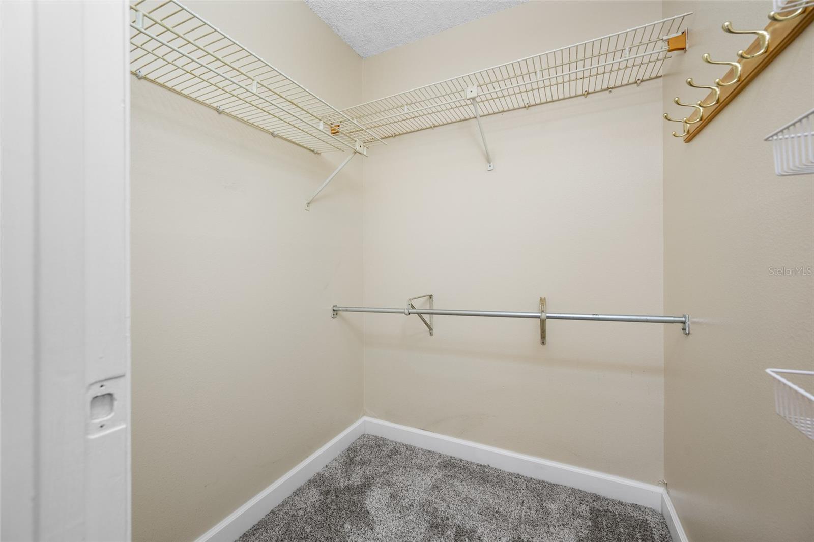 Image 19 of 39 For 3301 Crystal Court E D