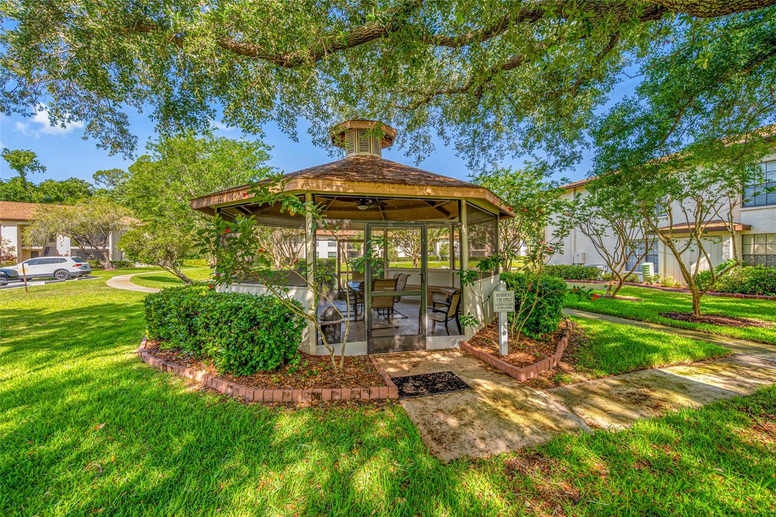 Image 29 of 39 For 3301 Crystal Court E D