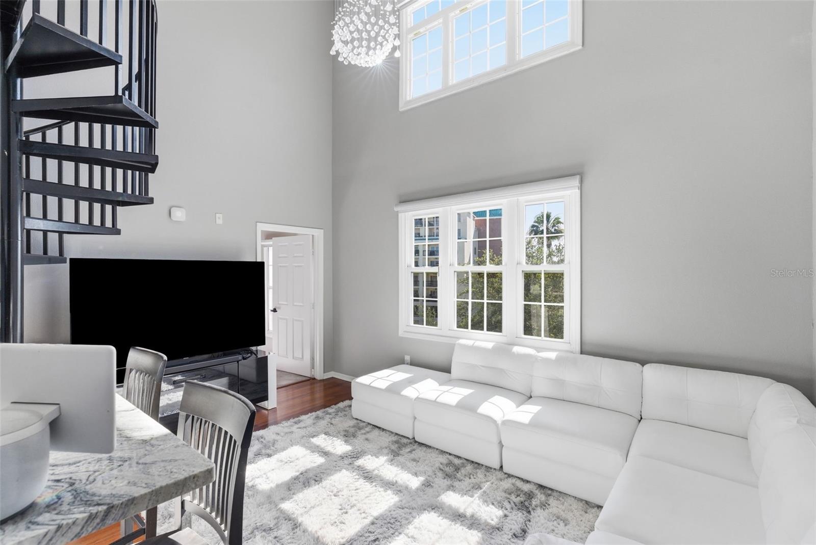 Image 7 of 37 For 501 Knights Run Avenue 1332