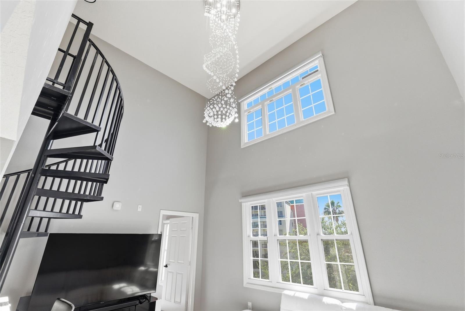 Image 8 of 37 For 501 Knights Run Avenue 1332