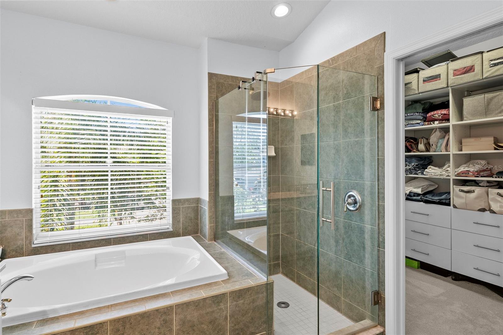 Image 17 of 56 For 519 Harbor Grove Circle