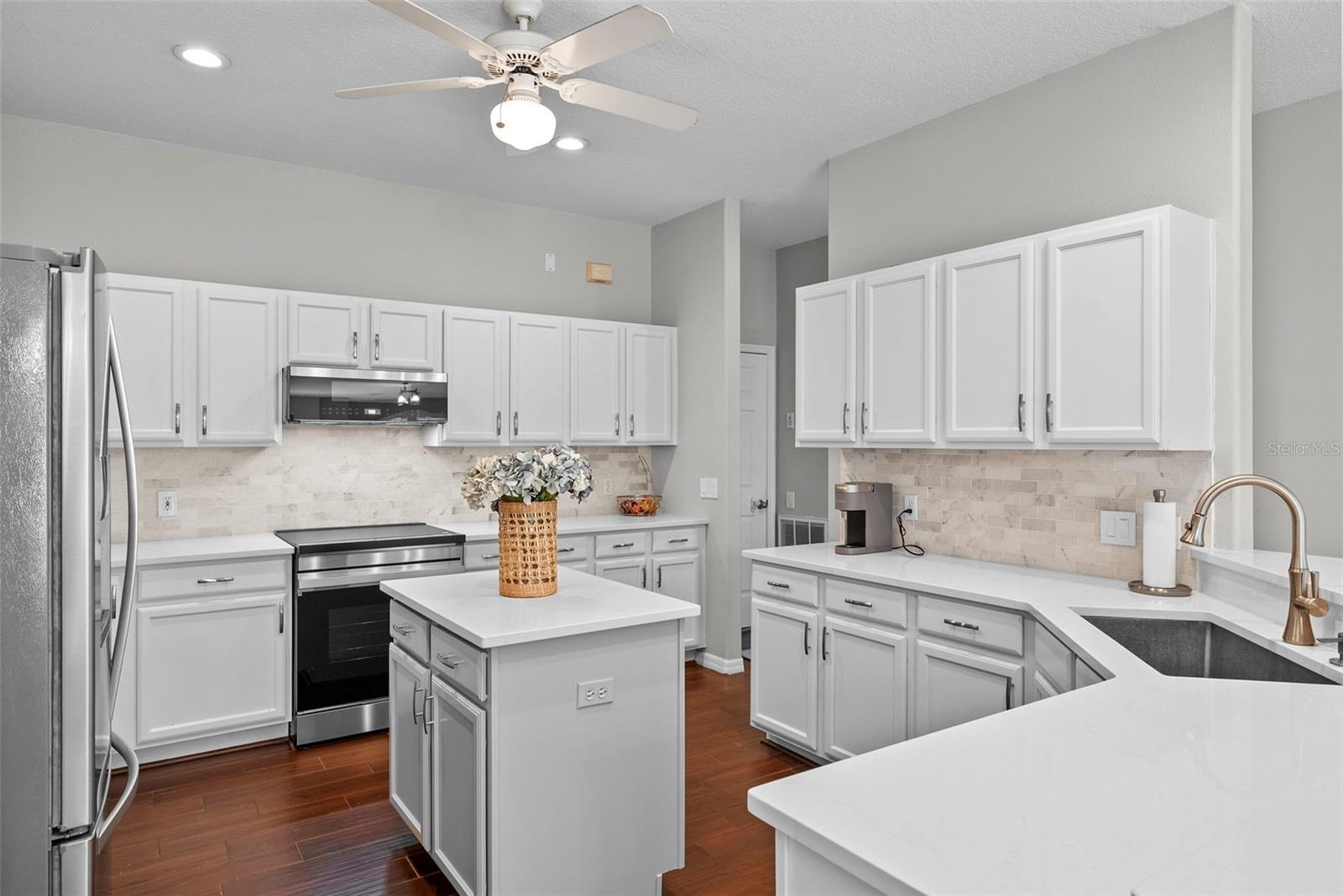 Image 35 of 56 For 519 Harbor Grove Circle