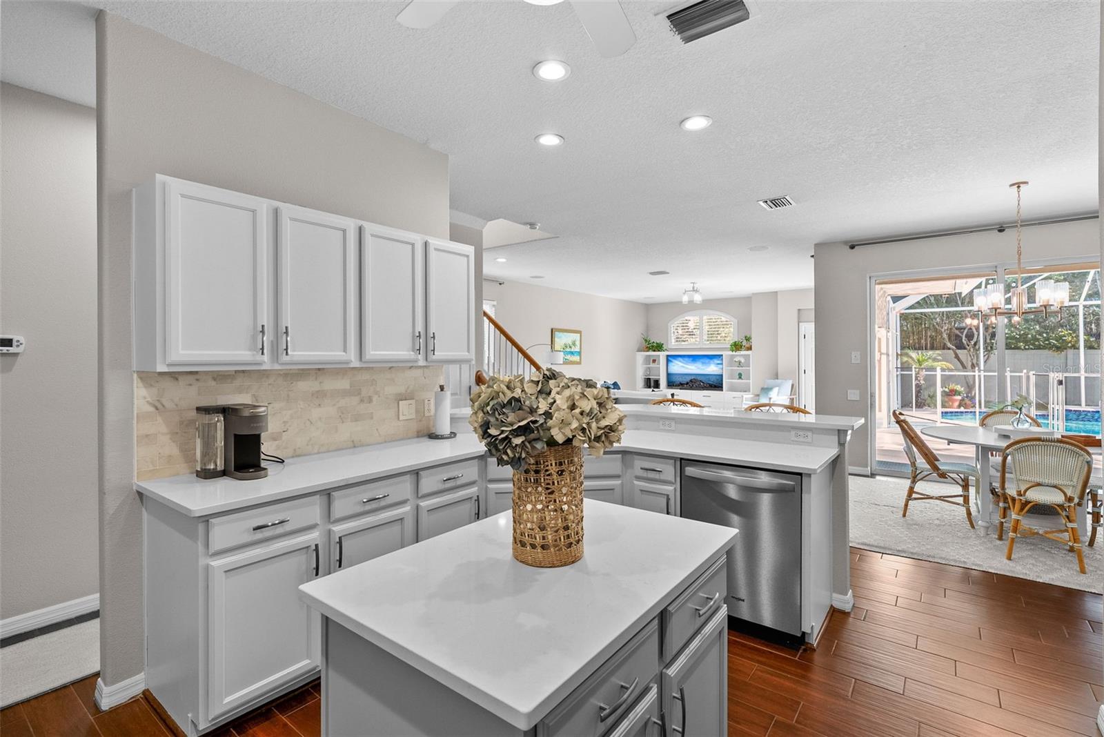 Image 36 of 56 For 519 Harbor Grove Circle