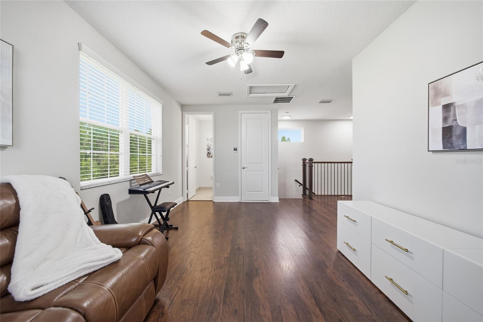 Image 46 of 90 For 30567 Chesapeake Bay Drive