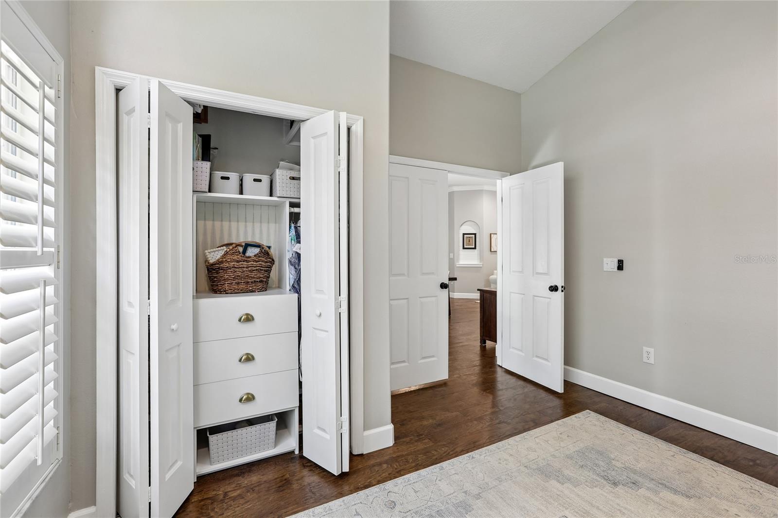 Image 25 of 48 For 6004 Merlinwood Drive