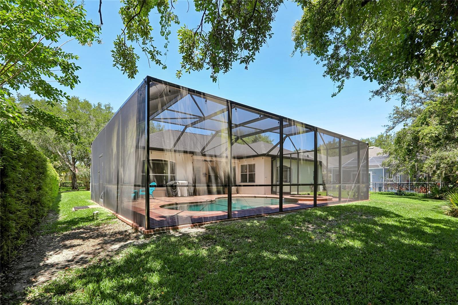 Image 32 of 48 For 6004 Merlinwood Drive