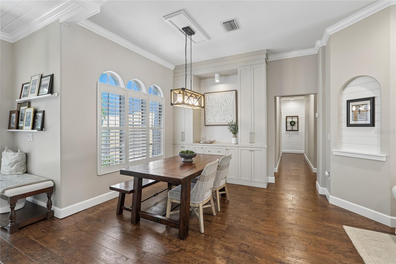 Image 4 of 48 For 6004 Merlinwood Drive