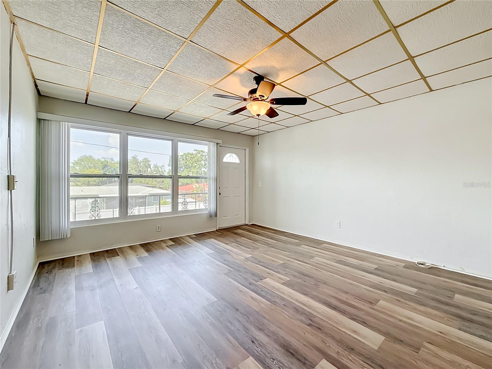 Image 15 of 44 For 5860 43rd Terrace N 1513