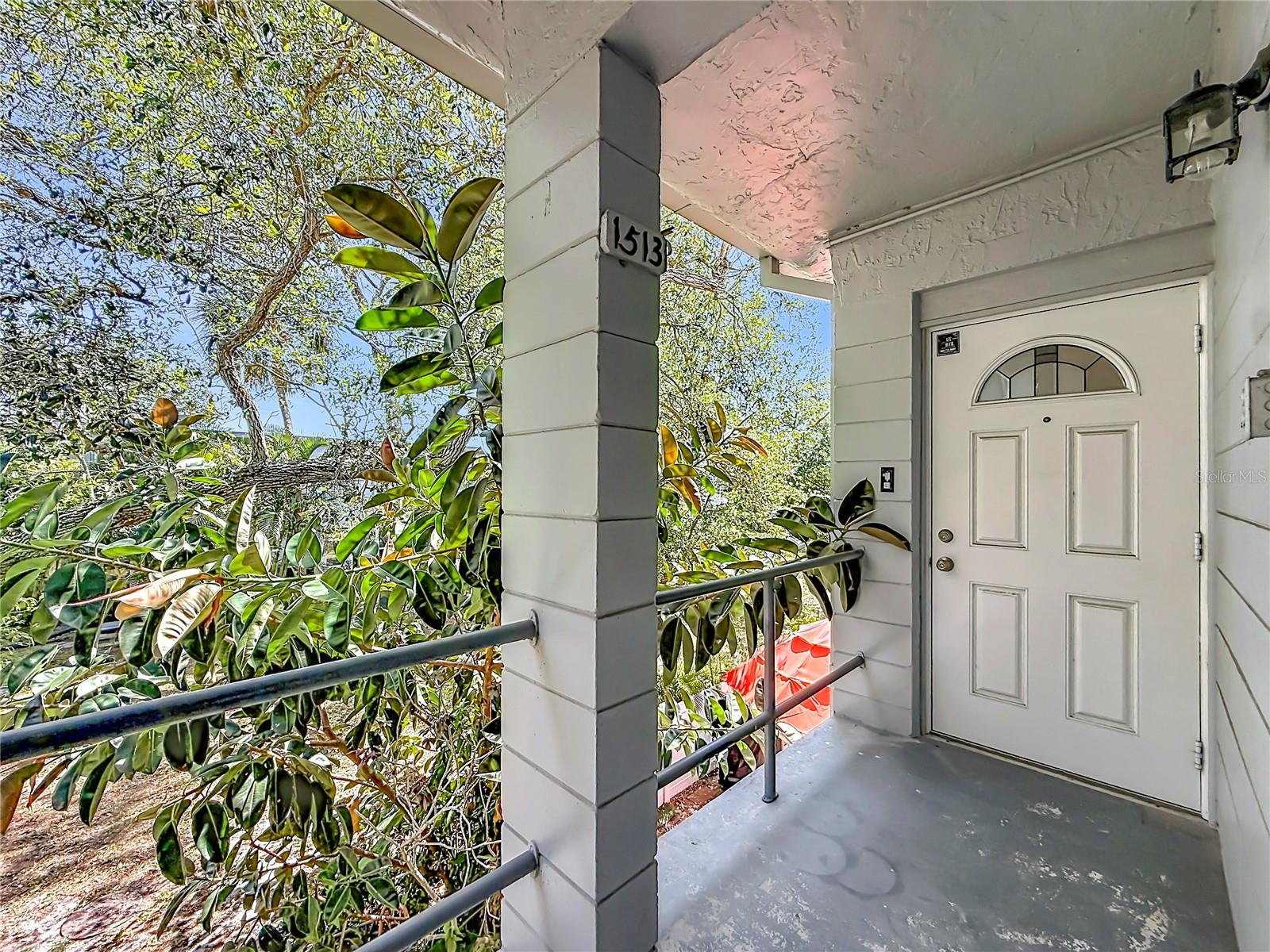 Image 36 of 44 For 5860 43rd Terrace N 1513