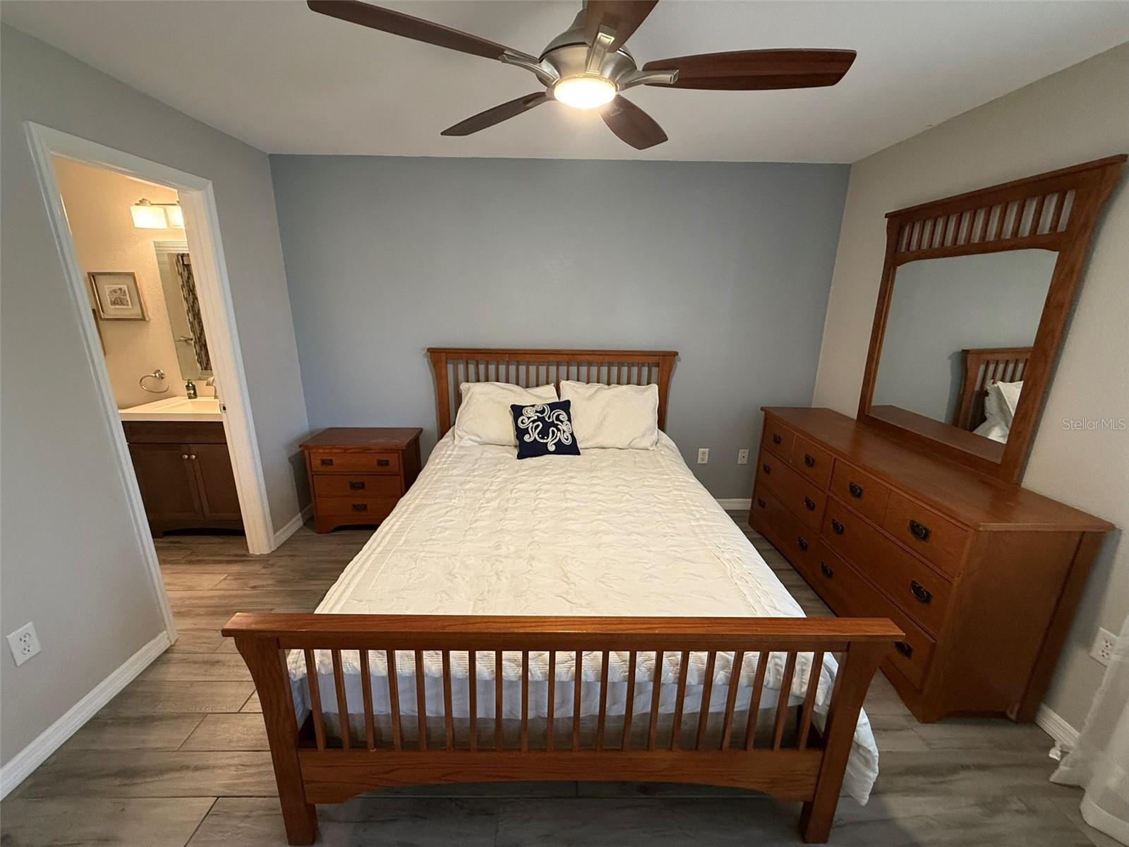 Image 34 of 88 For 3001 58th Avenue S 610
