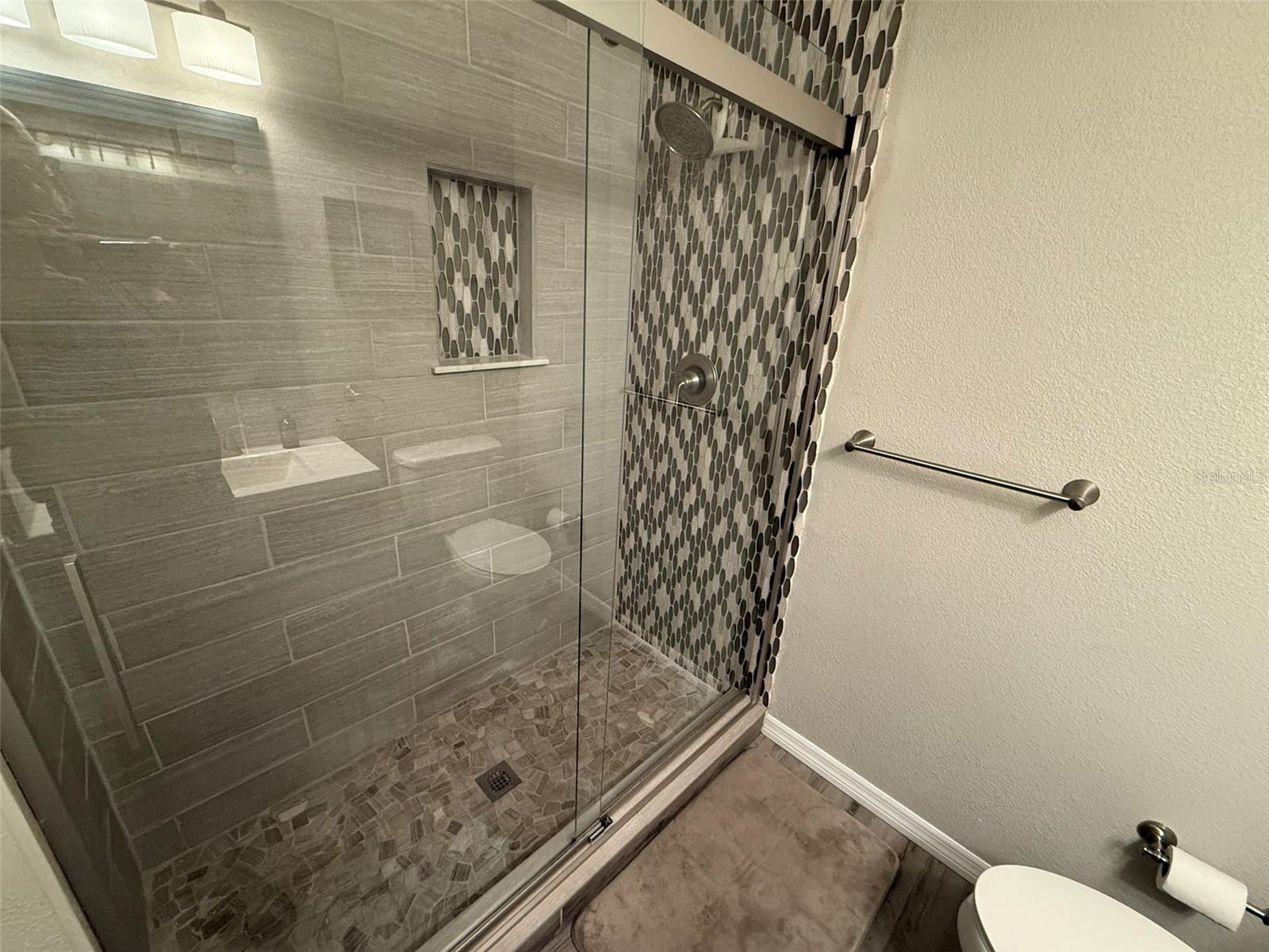 Image 43 of 88 For 3001 58th Avenue S 610