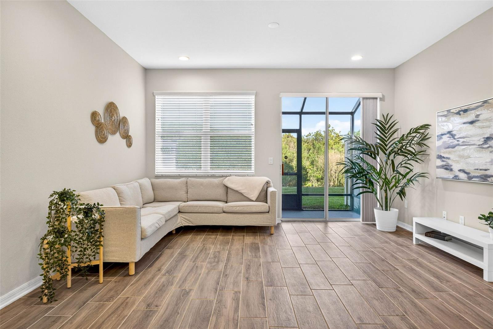 Image 16 of 49 For 2464 Stapleford Place