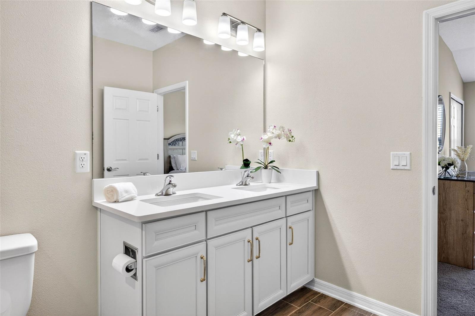 Image 40 of 49 For 2464 Stapleford Place