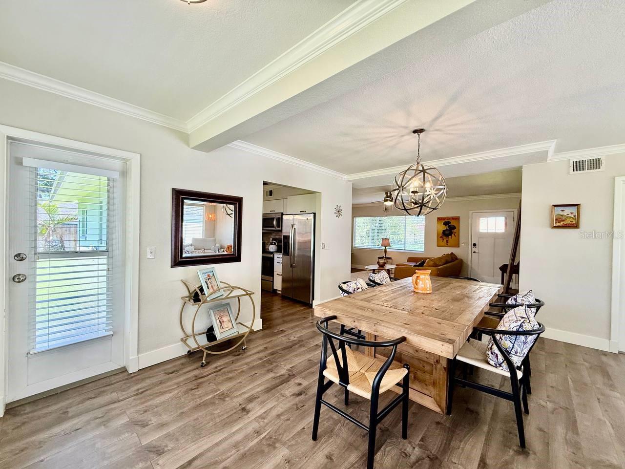 Image 9 of 38 For 2233 Snead Avenue
