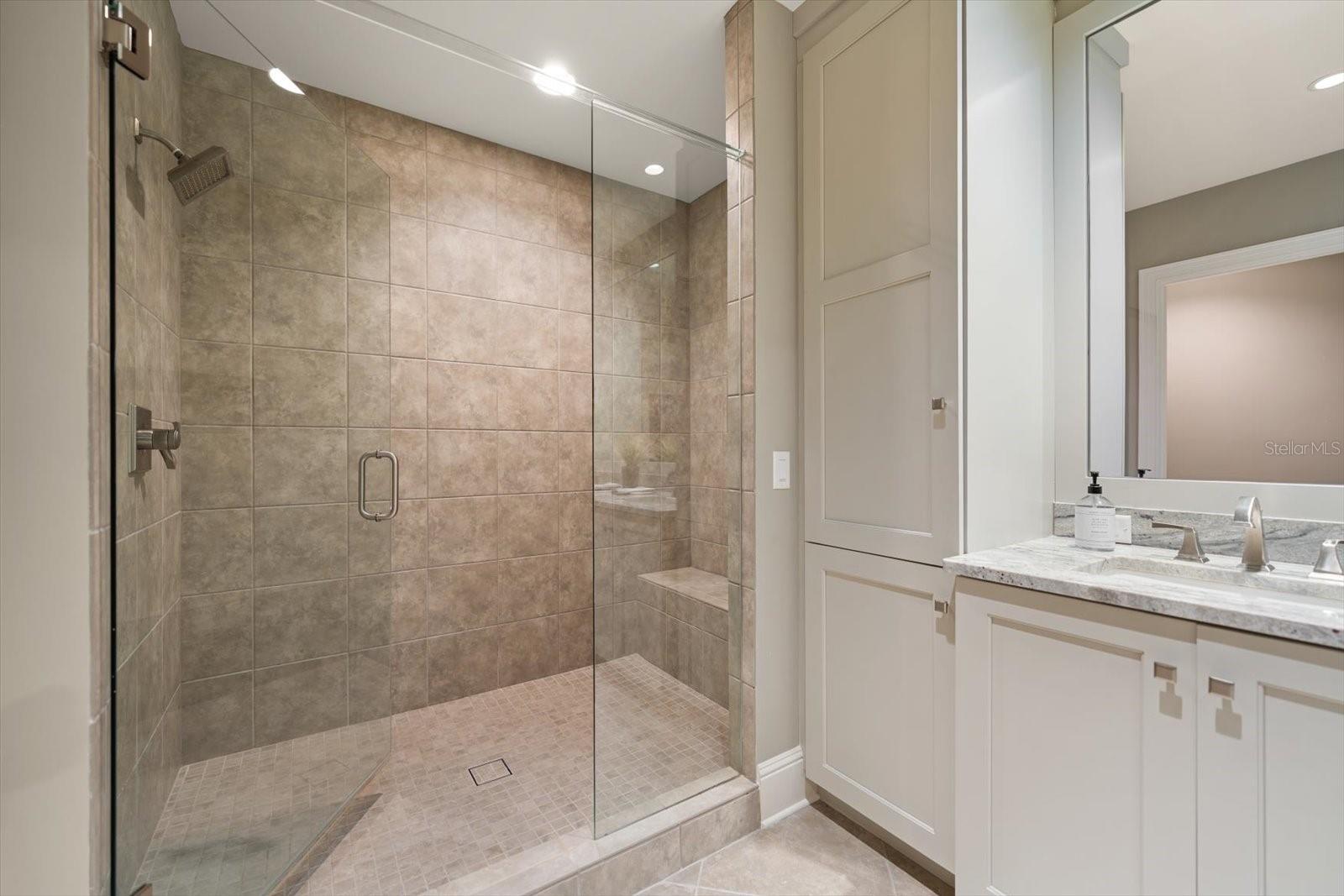 Image 36 of 87 For 85 Belleview Boulevard 401