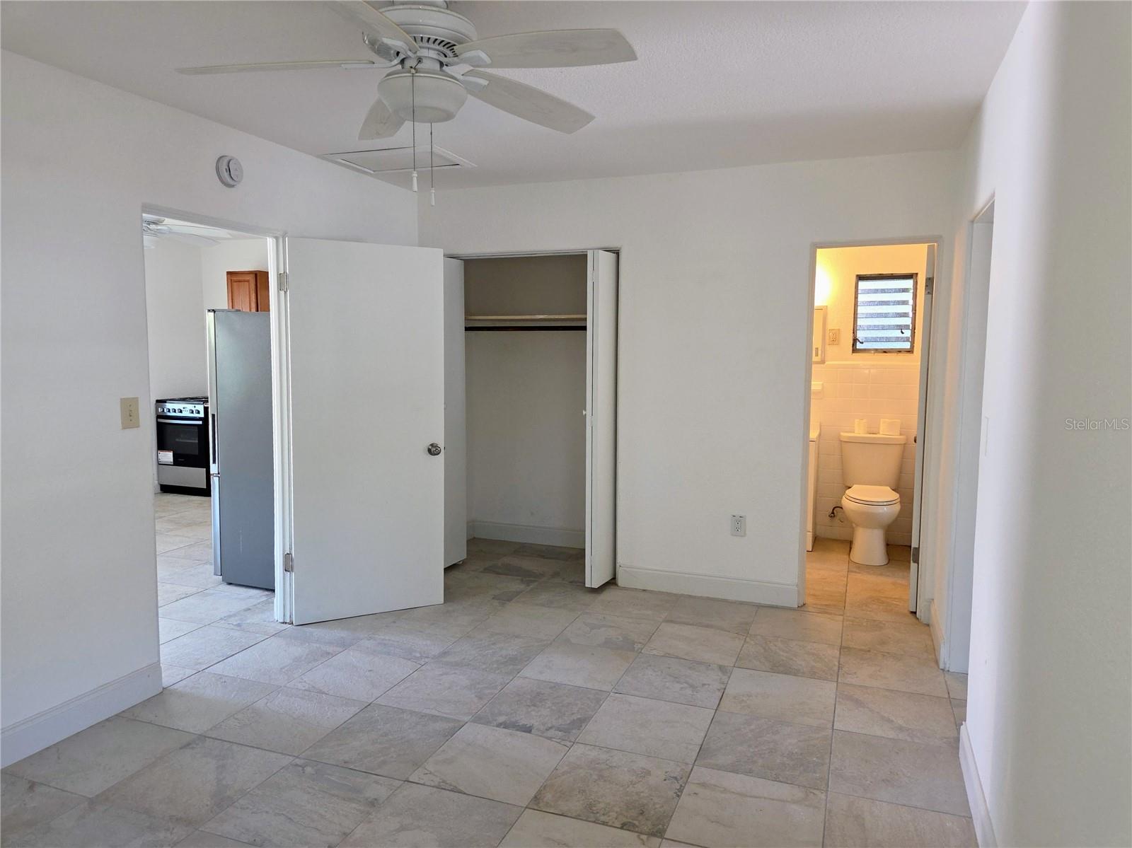 Image 11 of 25 For 6931 Hibiscus Avenue S 3c