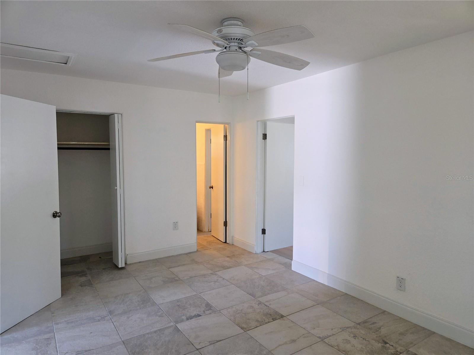 Image 12 of 25 For 6931 Hibiscus Avenue S 3c