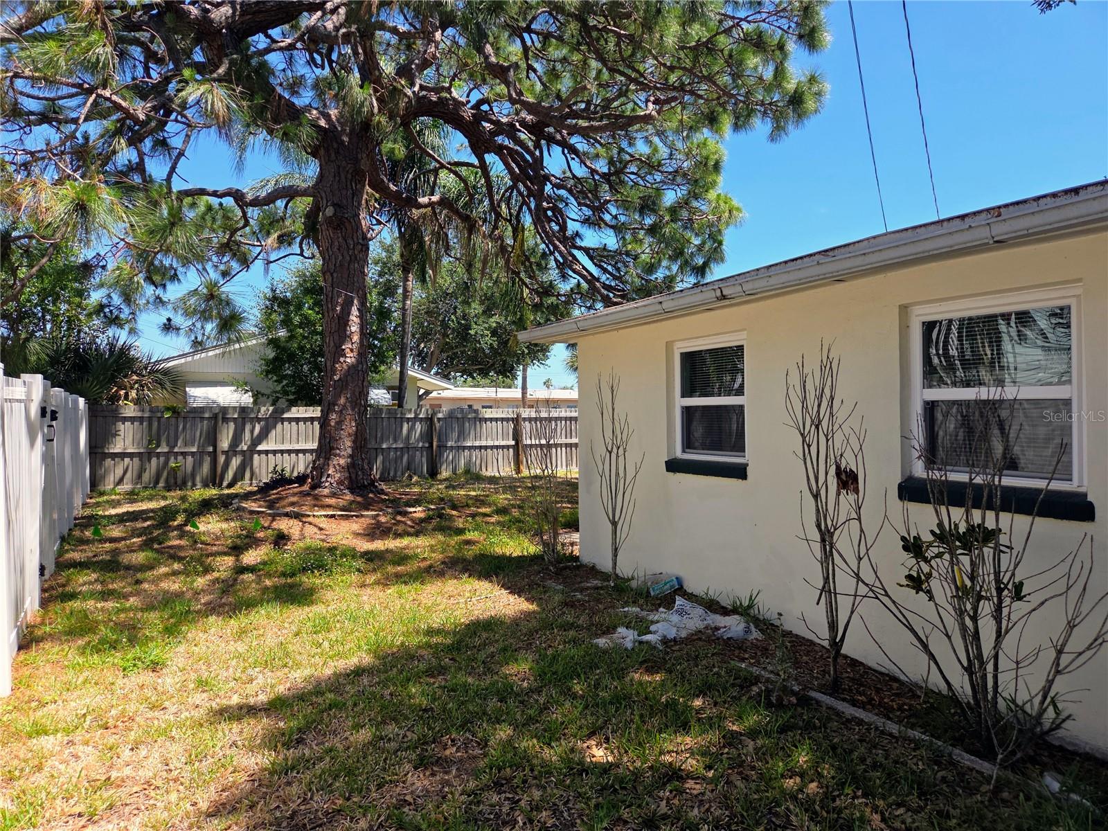Image 25 of 25 For 6931 Hibiscus Avenue S 3c