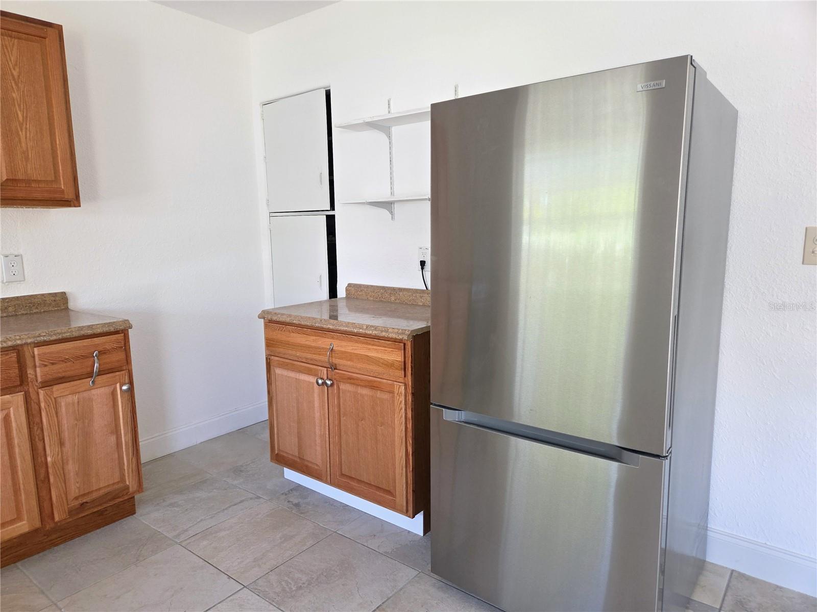 Image 5 of 25 For 6931 Hibiscus Avenue S 3c