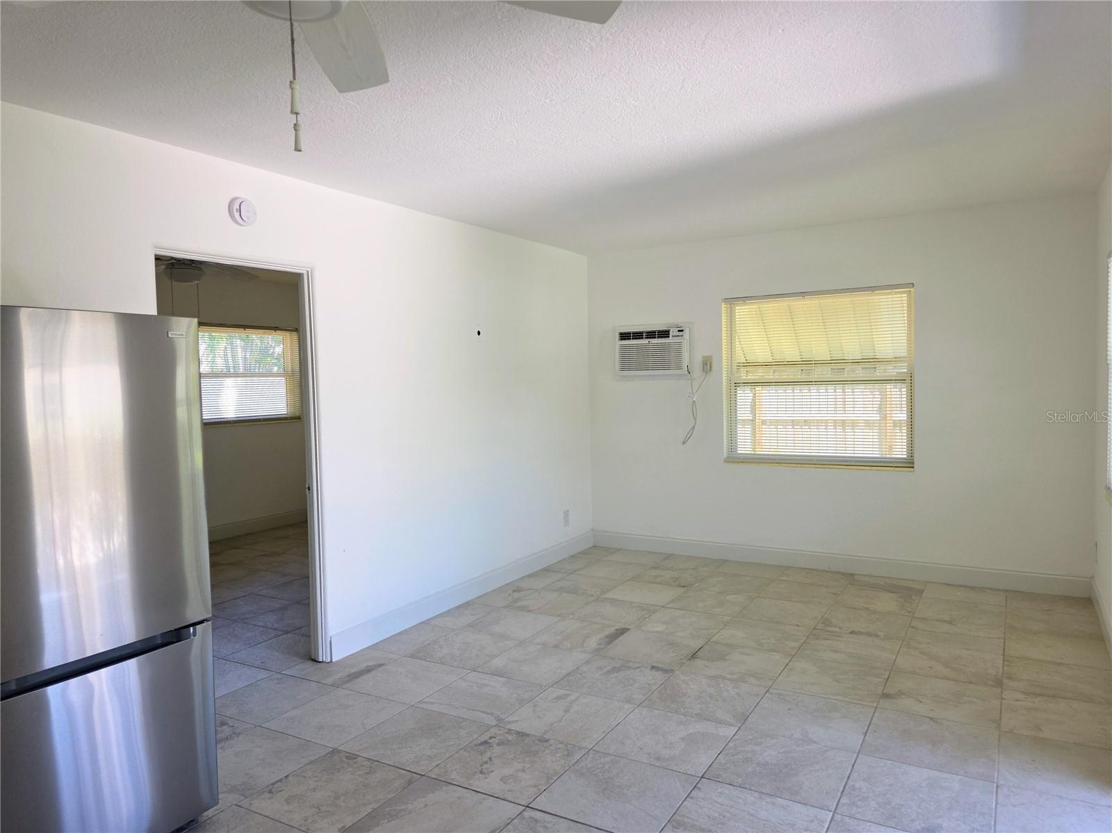 Image 7 of 25 For 6931 Hibiscus Avenue S 3c