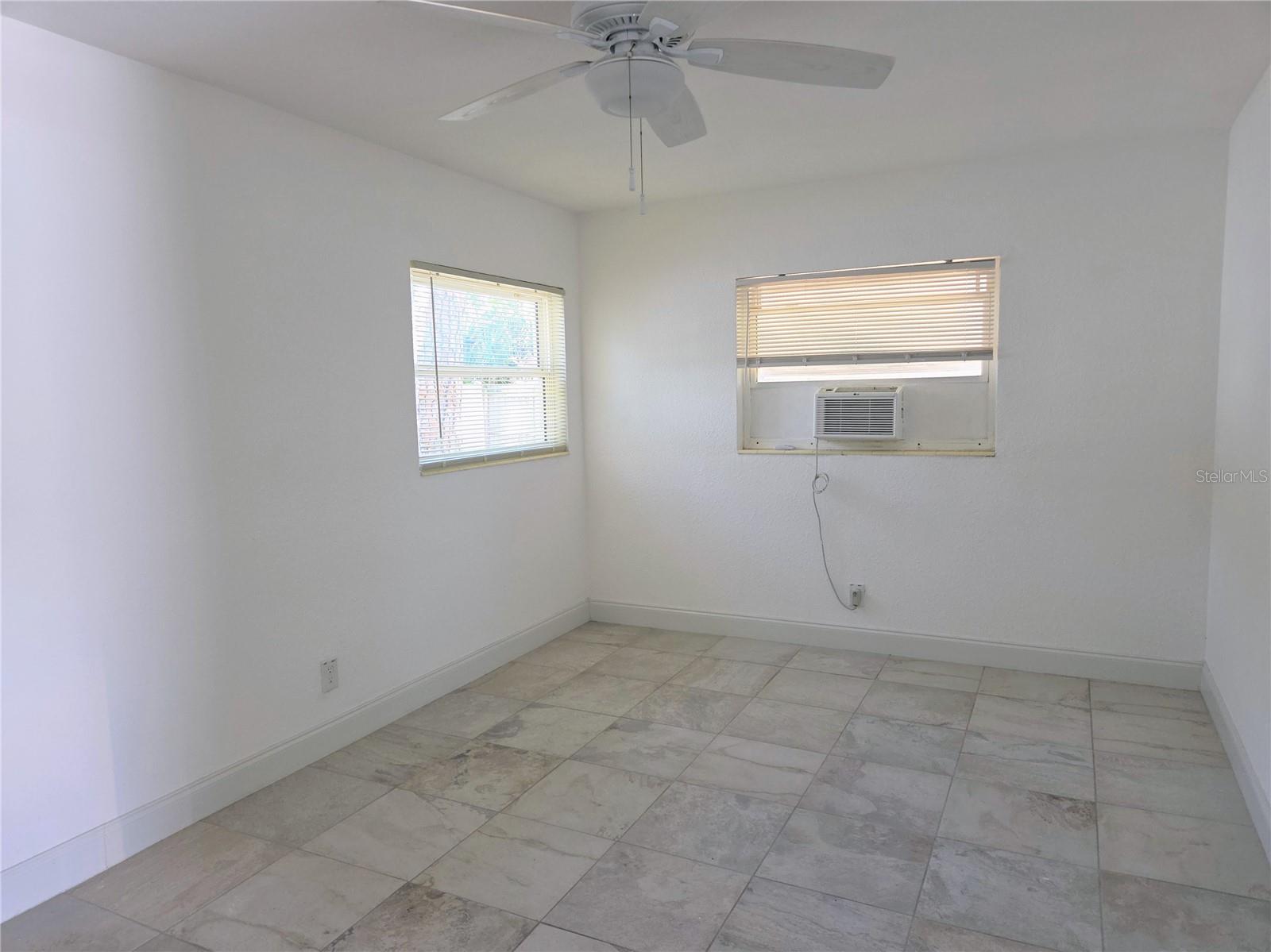 Image 9 of 25 For 6931 Hibiscus Avenue S 3c