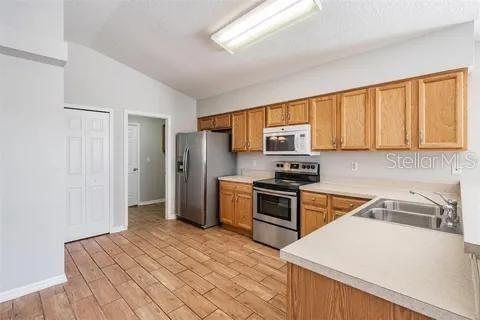Image 8 of 37 For 7637 Merchantville Circle