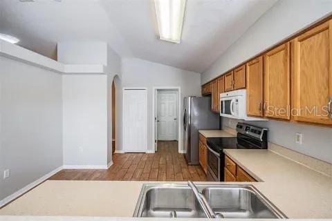 Image 9 of 37 For 7637 Merchantville Circle
