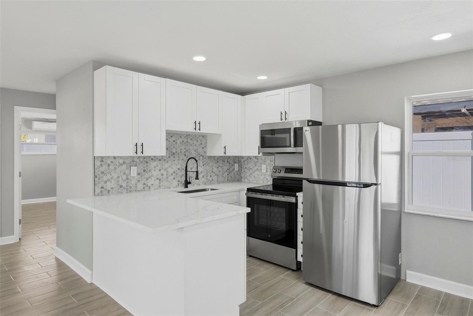 Image 9 of 42 For 14906 Bayshore Drive