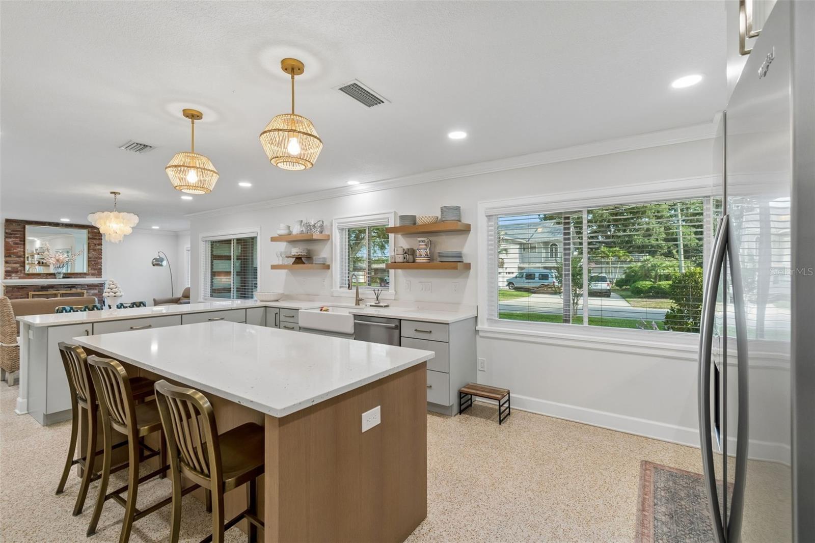 Image 11 of 40 For 10916 Carrollwood Drive