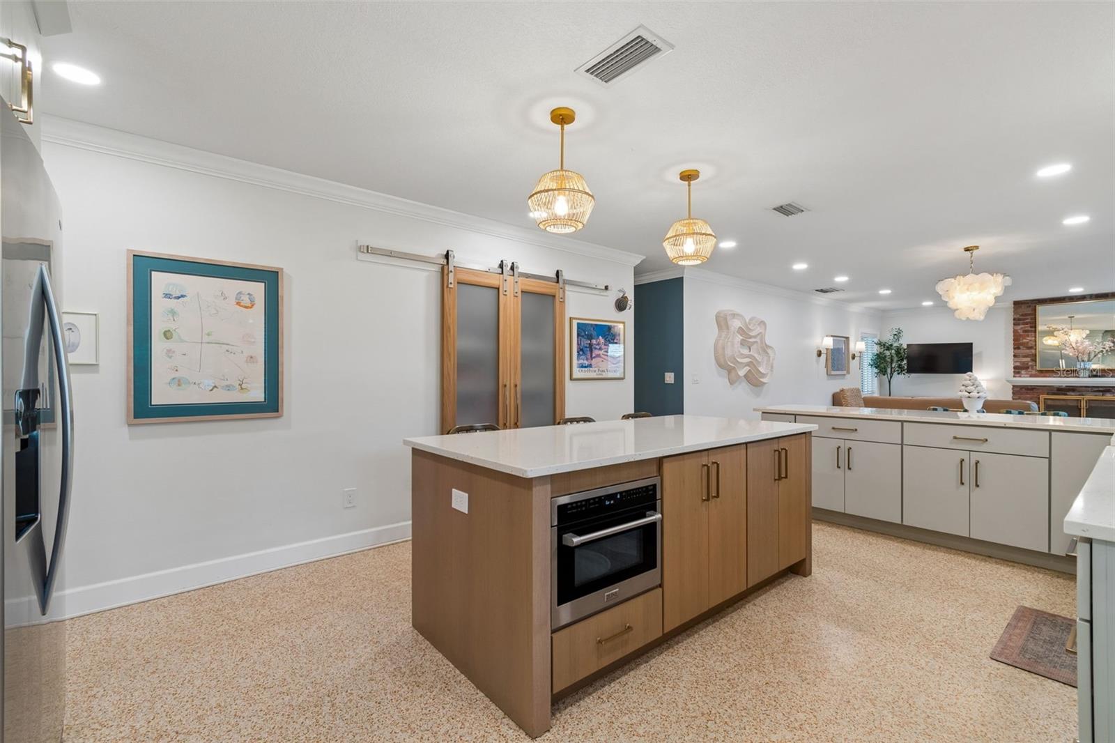Image 14 of 40 For 10916 Carrollwood Drive